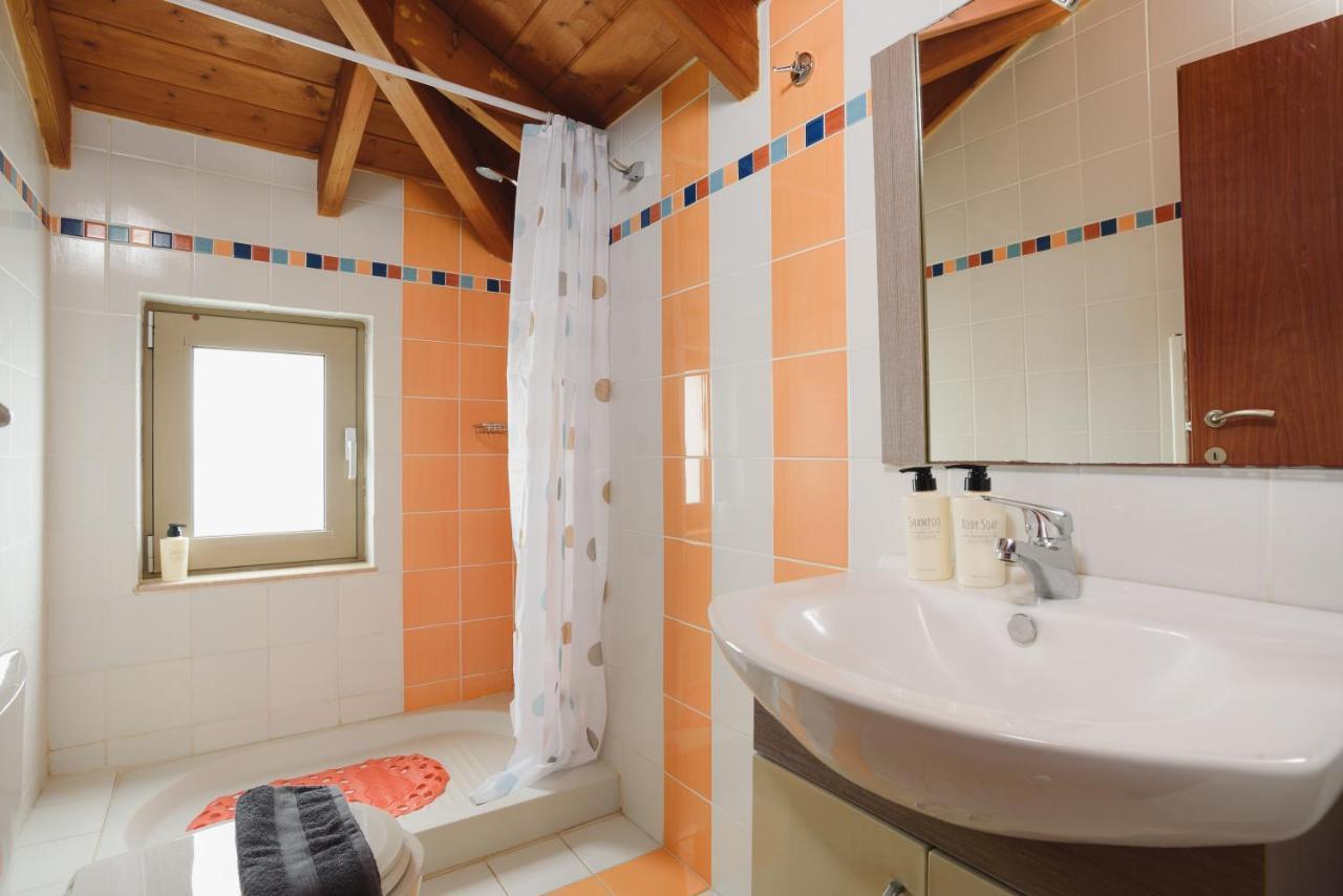Marilena Mare Seaside House Villa Lalyssos Eksteriør billede